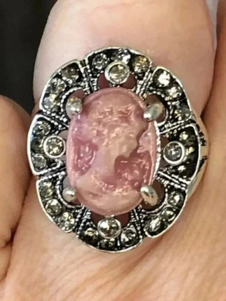 Pink Jeweled Vintage Style Cameo Lady Portrait Crystal Silver Ring 13$